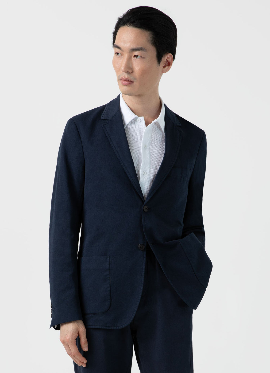 Men's Cotton Linen Two-Piece Suit in Navy