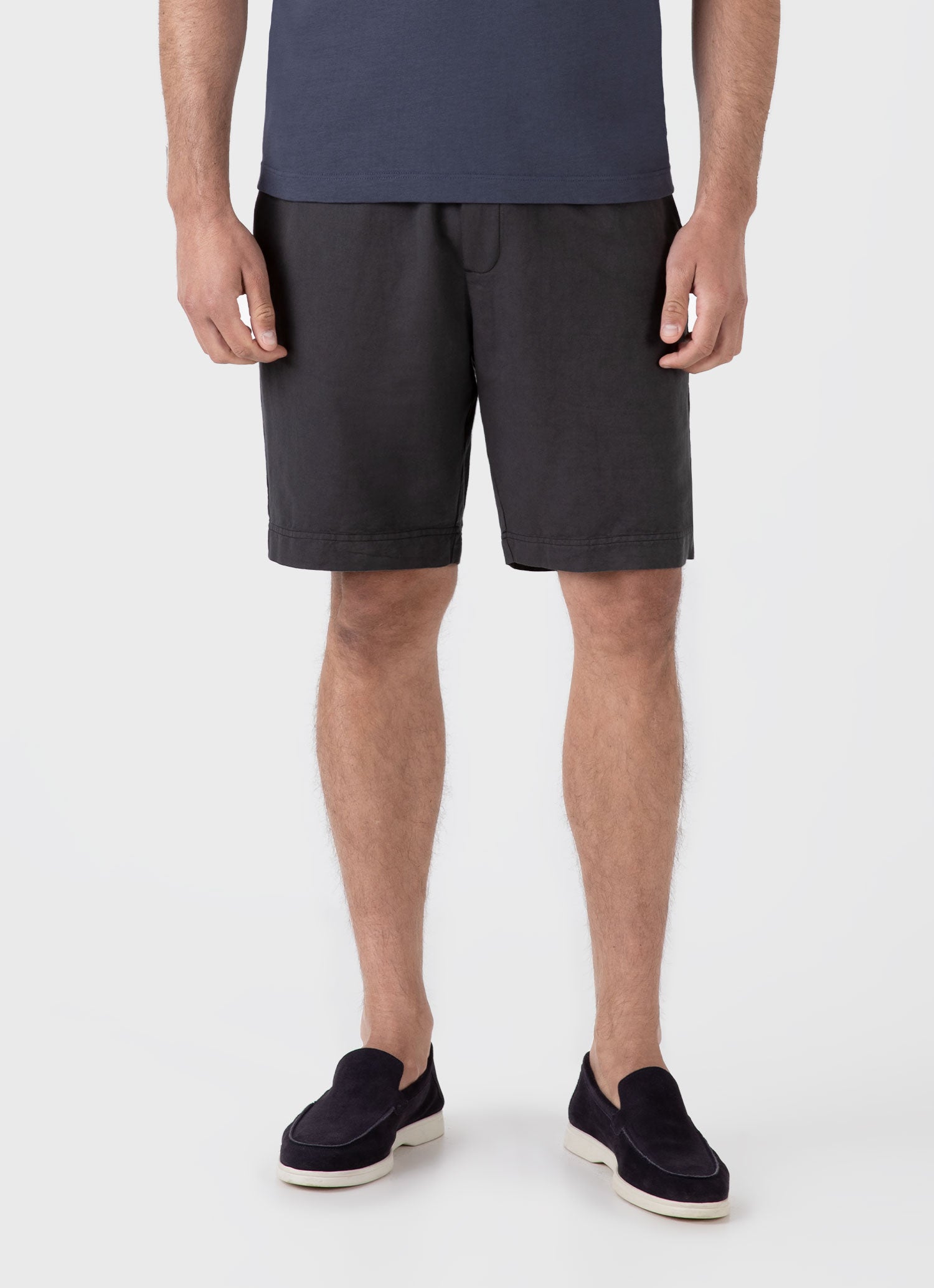 Men's Cotton Linen Drawstring Short in Charcoal