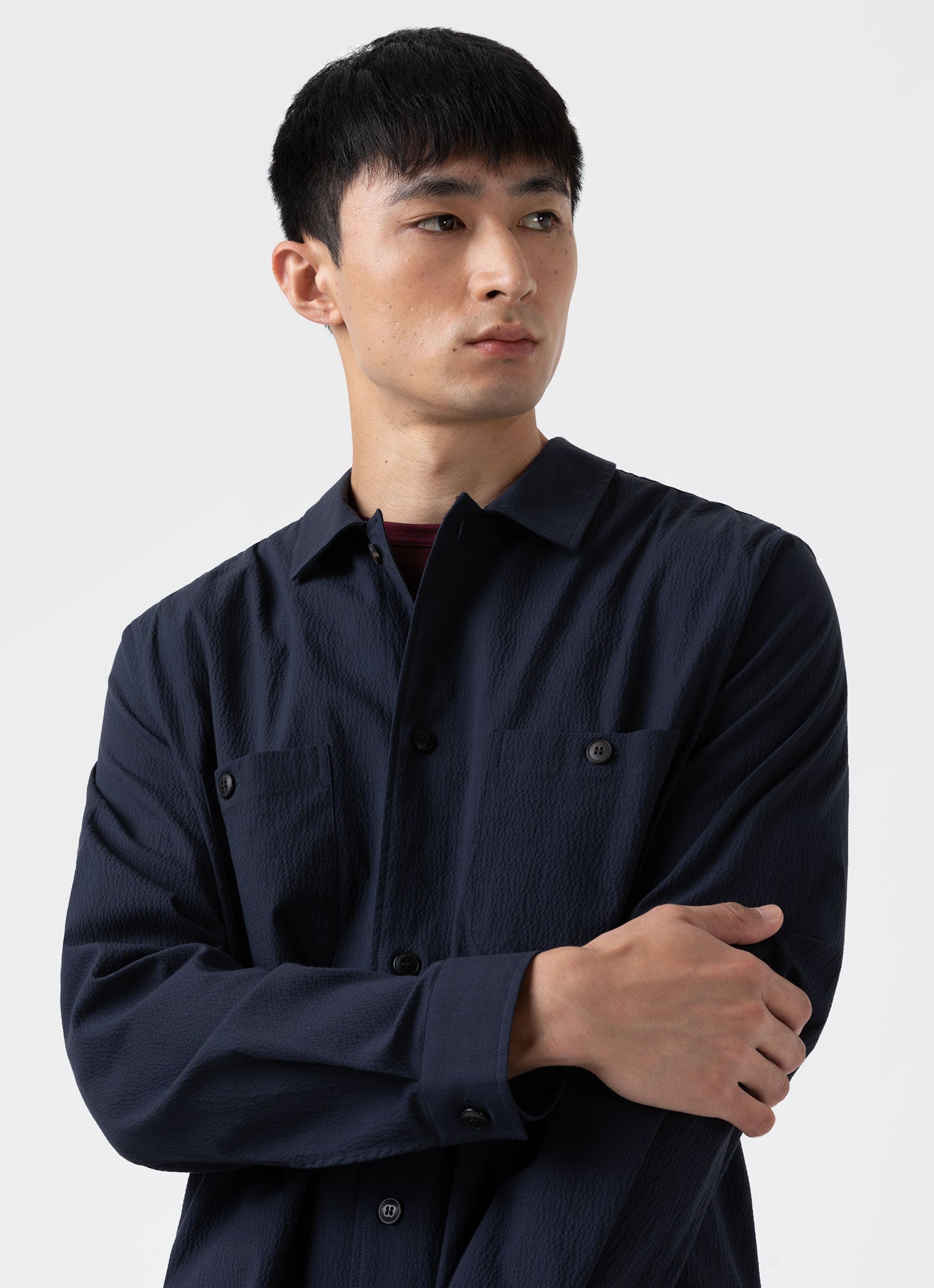 シアサッカーオーバーシャツ（Navy）| Sunspel