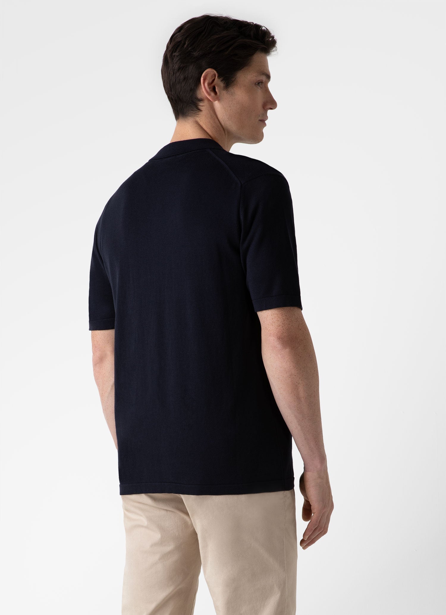 シーアイランド コットンニットシャツ （Light Navy）| Sunspel