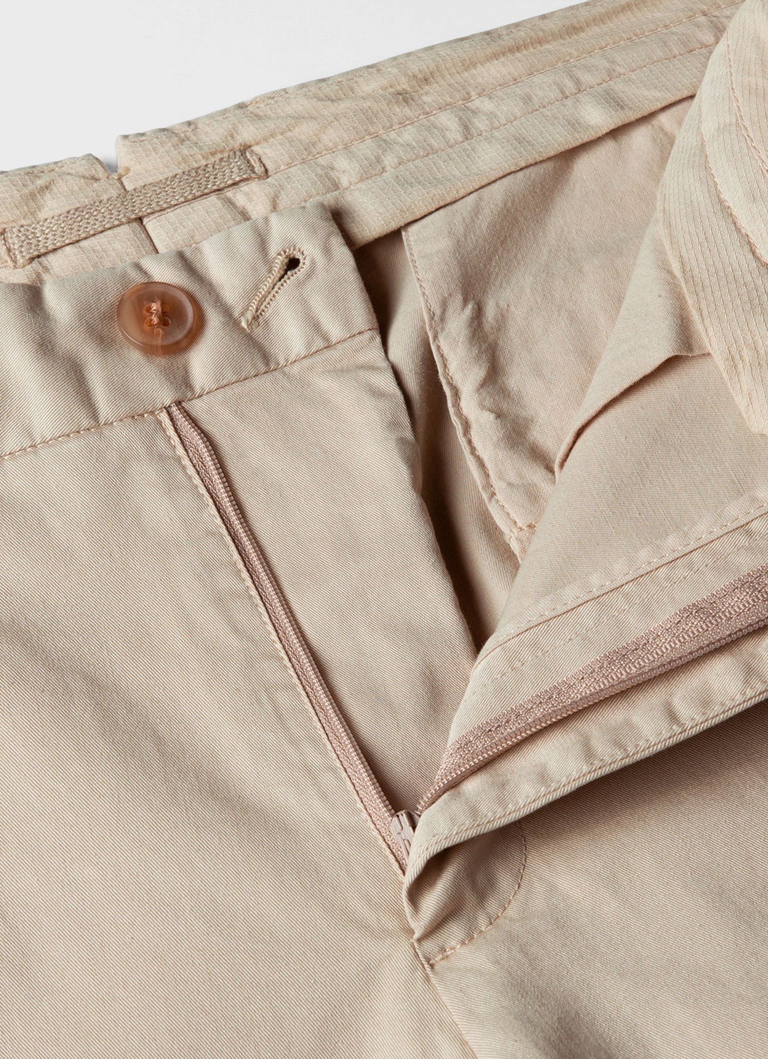 Men's Slim Fit Chino in Light Stone