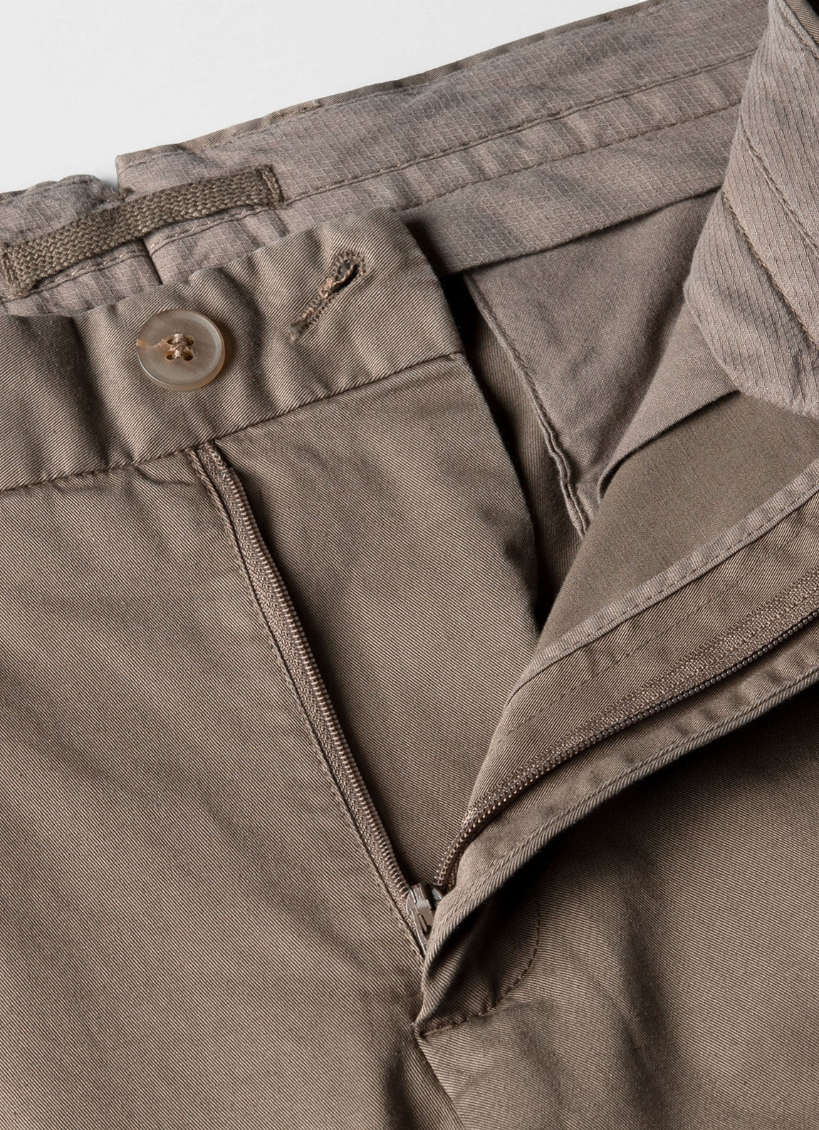 Men's Slim Chino in Dark Stone