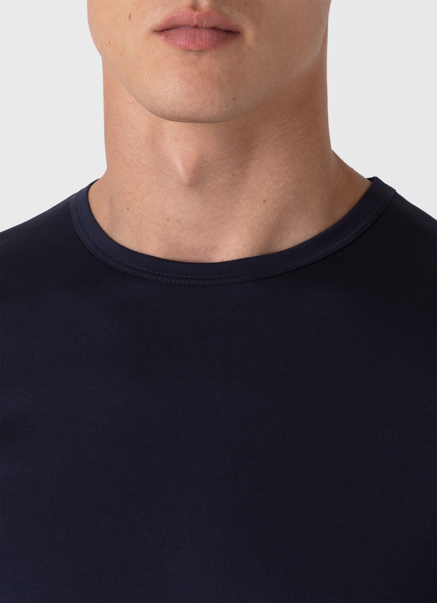 Men's Classic T-shirt in Navy