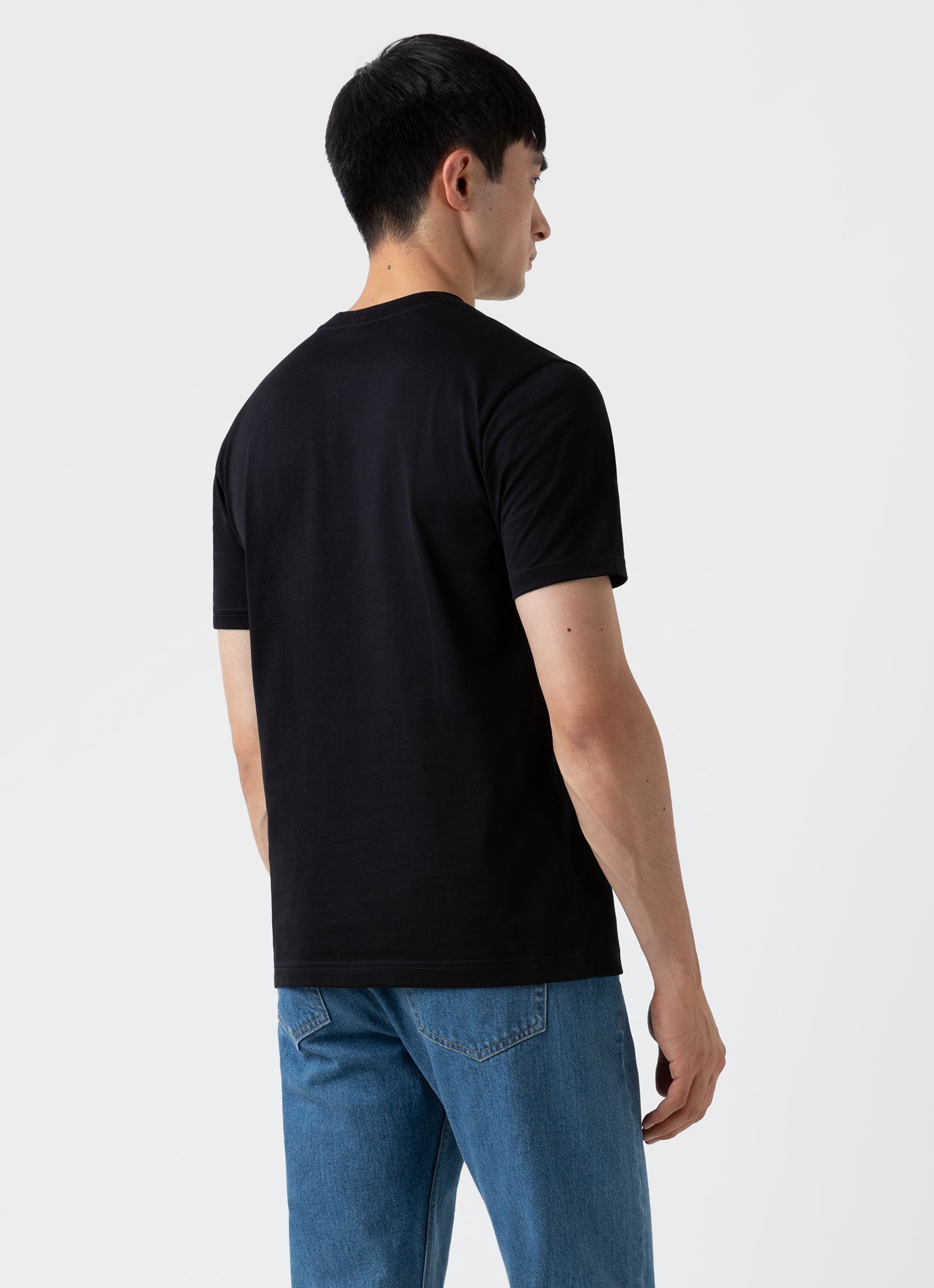 リヴィエラ（ミッドウェイト） Tシャツ （Black）| Sunspel