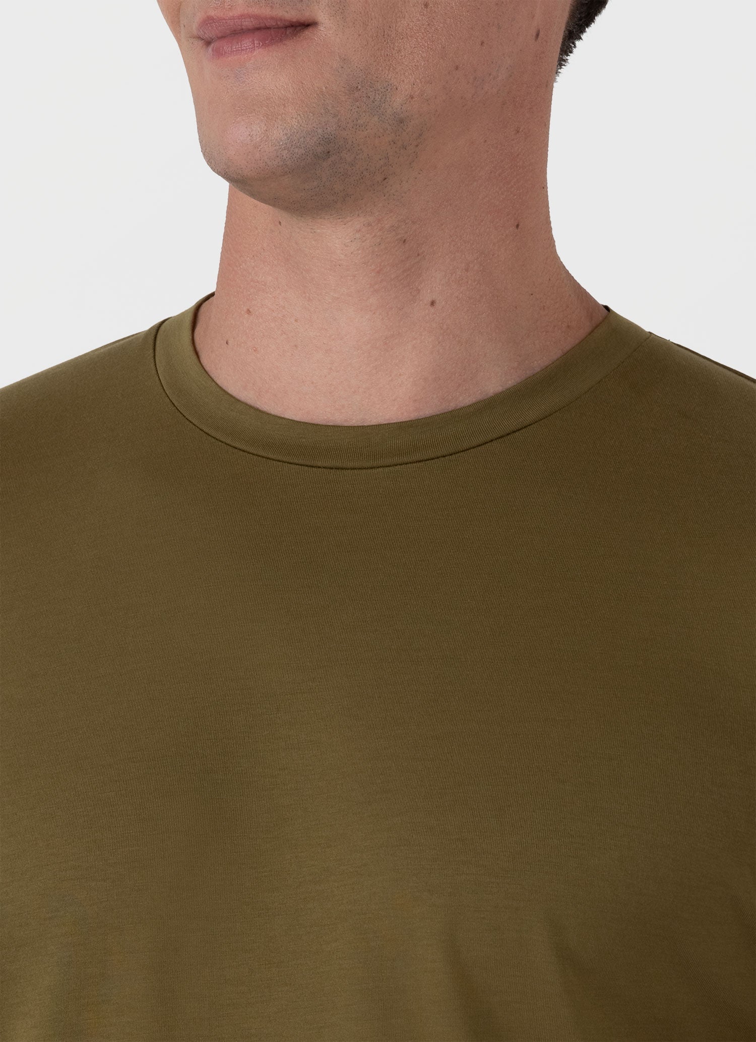 Men's Riviera Midweight T-shirt in Olive Green