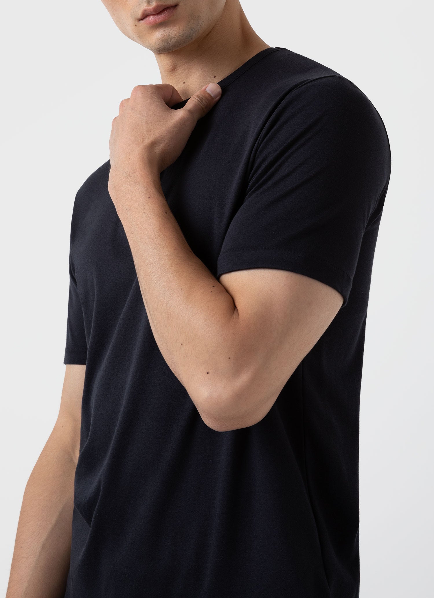 シーアイランドコットンTシャツ （Black）| Sunspel