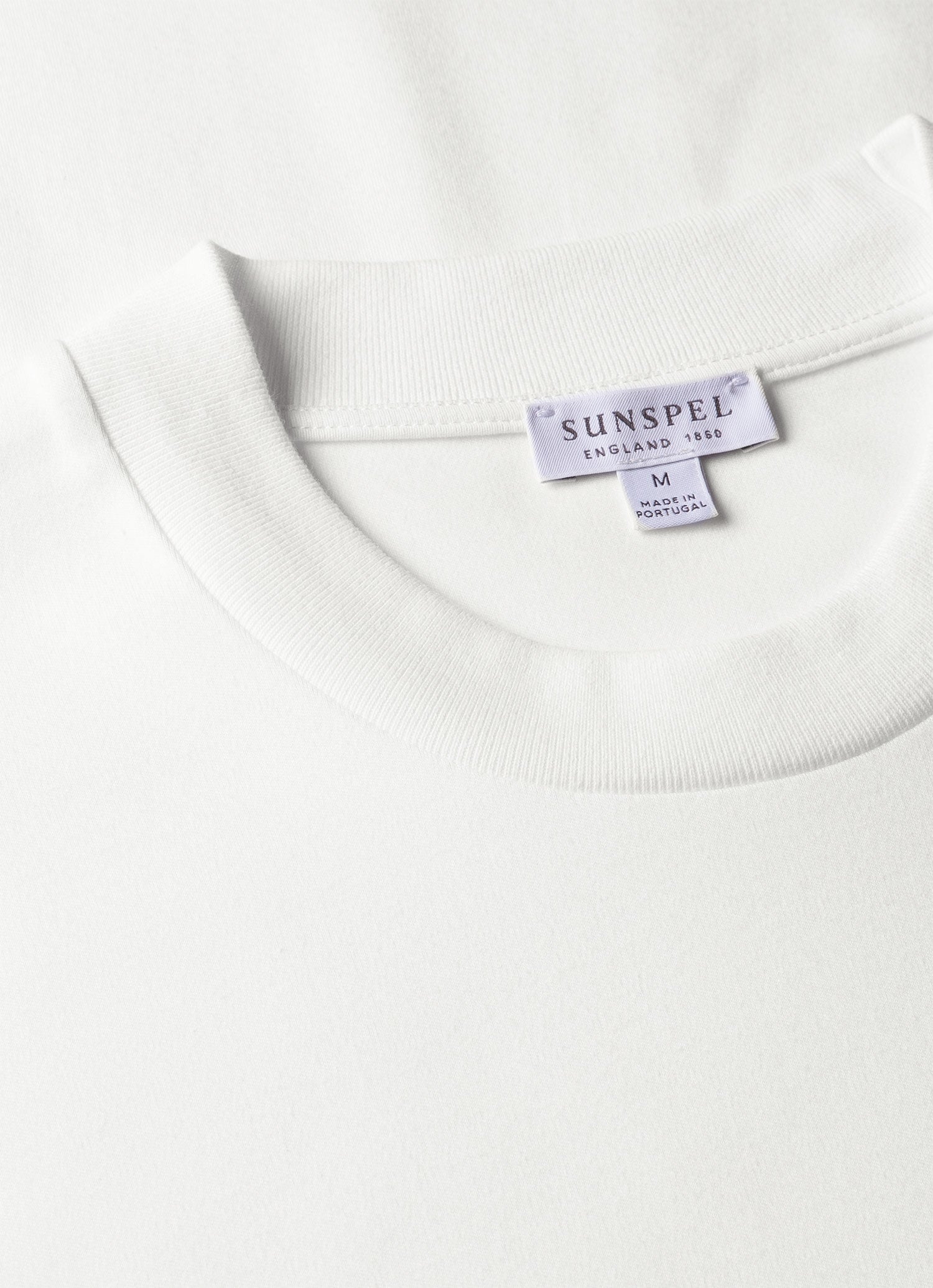 リラックスフィット（ヘビーウェイト） Tシャツ（Off-White）| Sunspel