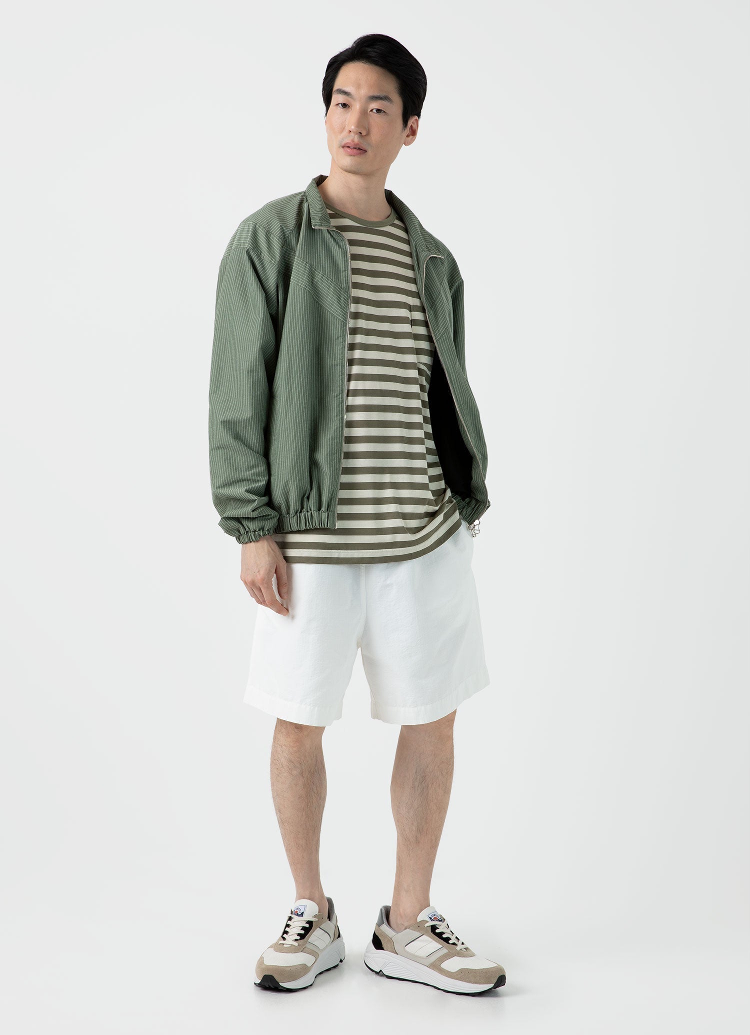 Sunspel x Nigel Cabourn Tシャツ（Army Green/Stone White）| Sunspel