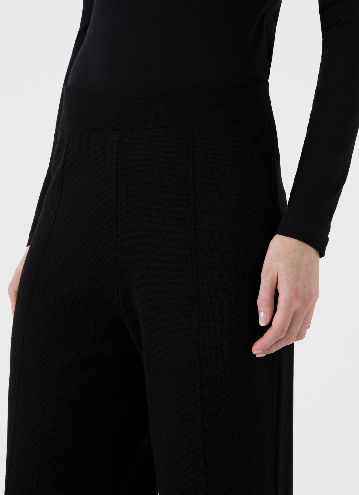 Women's Merino Milano Knit Trouser in Black