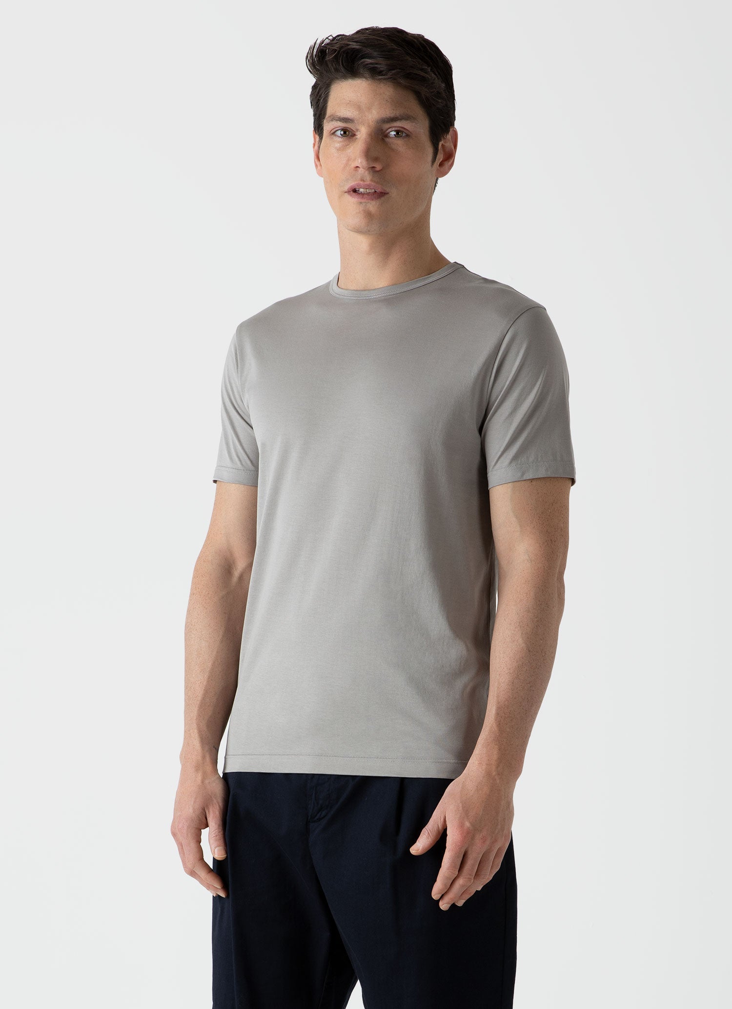 メンズ クラシックTシャツ（Mid Grey）| Sunspel